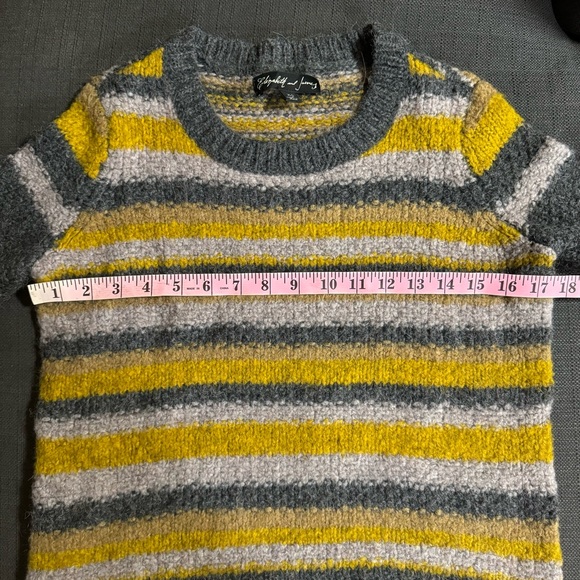 Elizabeth & James Slouchy Striped Knit Sweater in Yellow/Gray Size XS - Picture 11 of 11